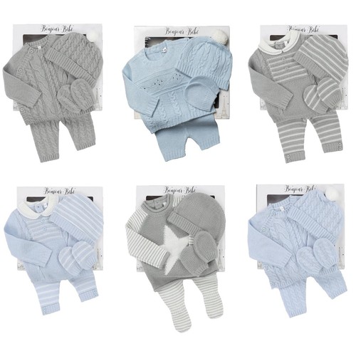 Baby boys knitted outfit - knitted,